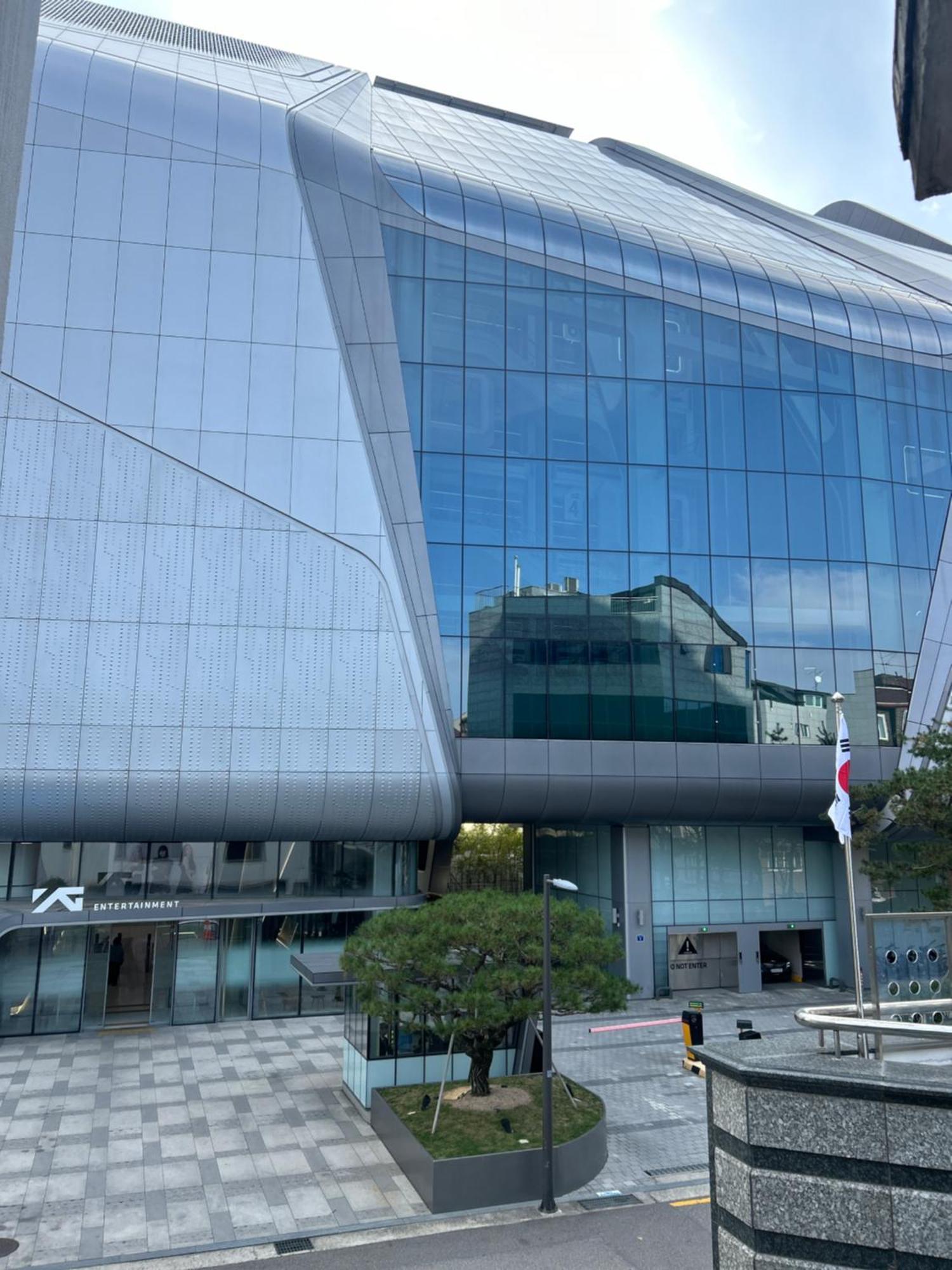 Апартаменты Artravel Hongdae Сеул Экстерьер фото